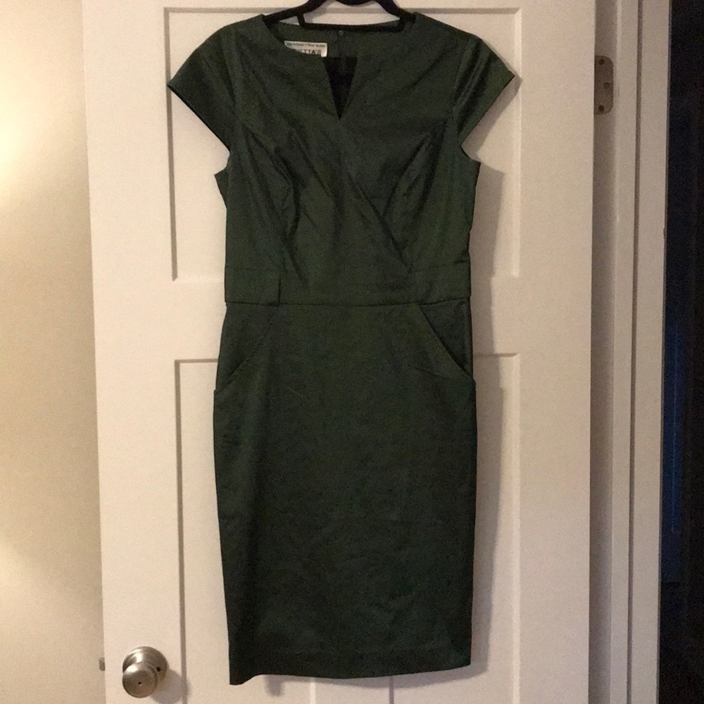 Women’s Dress Size 6
